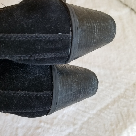 Crown Vintage Gabriela Black Suede Booties - Picture 8 of 8